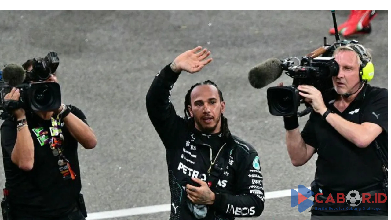 Lewis Hamilton Emosional Setelah Jalani Balapan Terakhir Bersama Mercedes