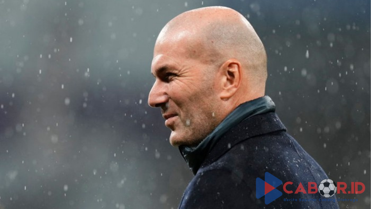 Zidane Menanti Panggilan Real Madrid atau Timnas Prancis