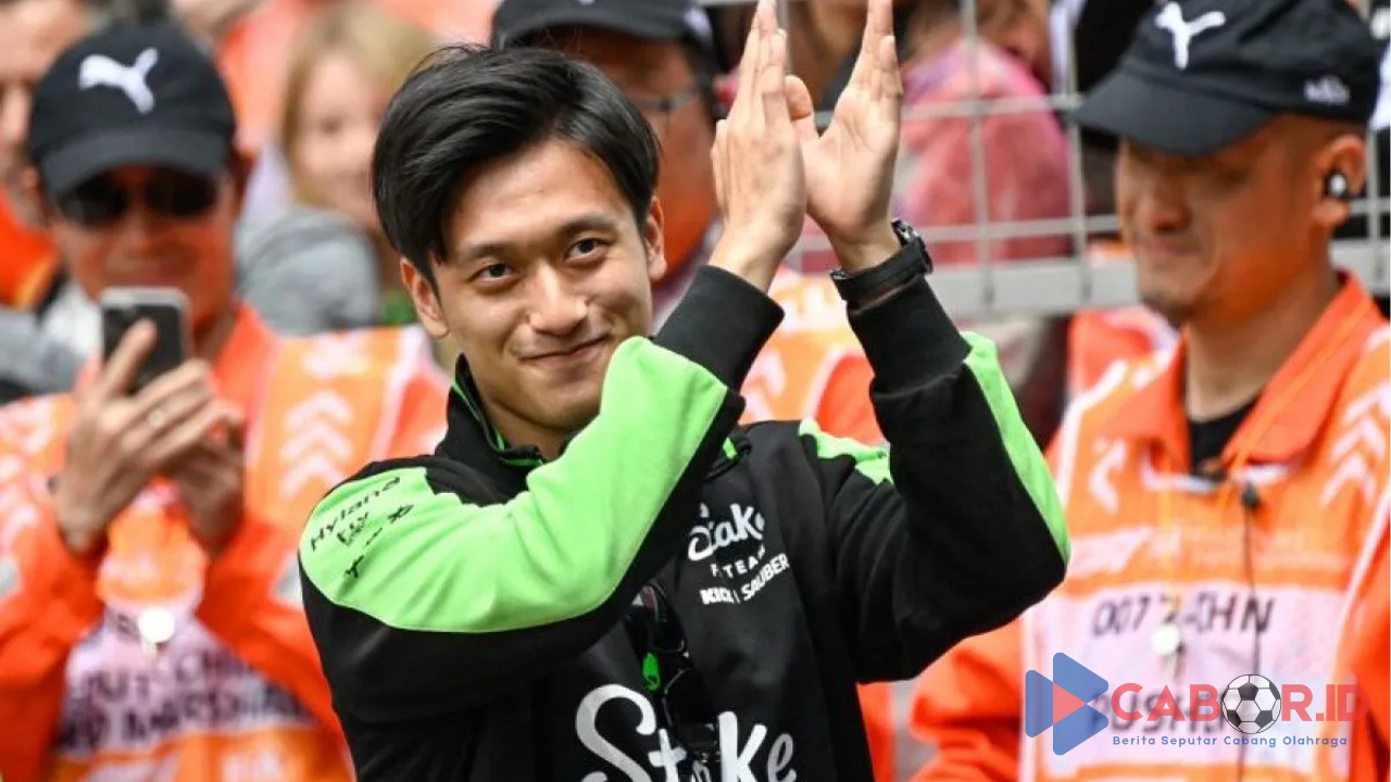 Zhou Guanyu Mengaku Bangga Menjadi Pembalap China Pertama di F1