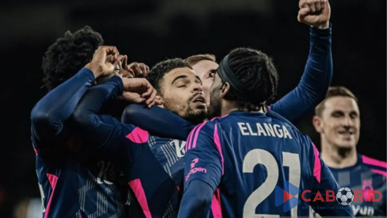 Klasemen Liga Inggris: Liverpool Masih Nyaman di Puncak, Nottingham Tempel Arsenal