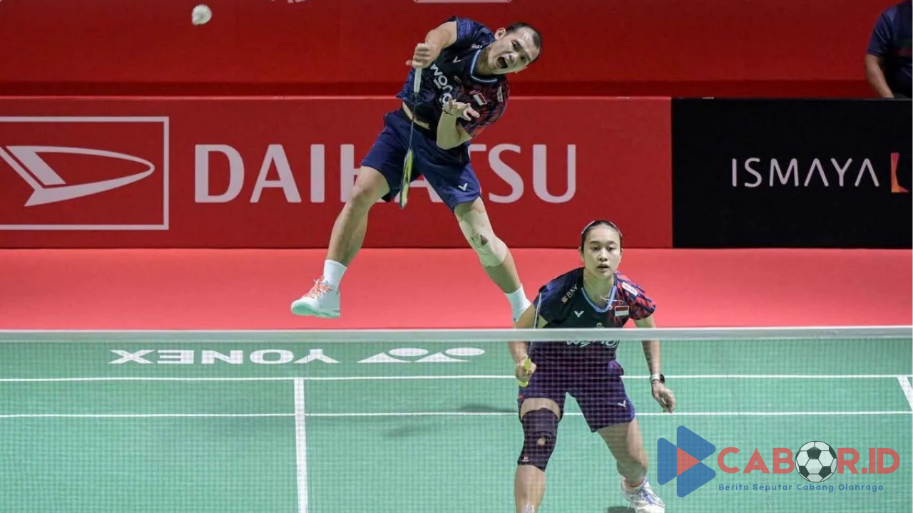 Rinov/Lisa Terhenti di Babak Semifinal Indonesia Masters 2025