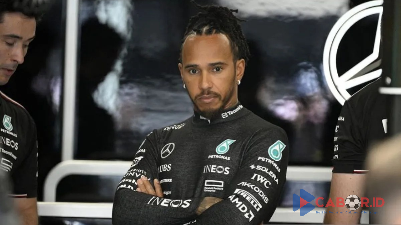 Bos McLaren Sebut Debut Lewis Hamilton di Ferrari Sebagai Momen Bersejarah