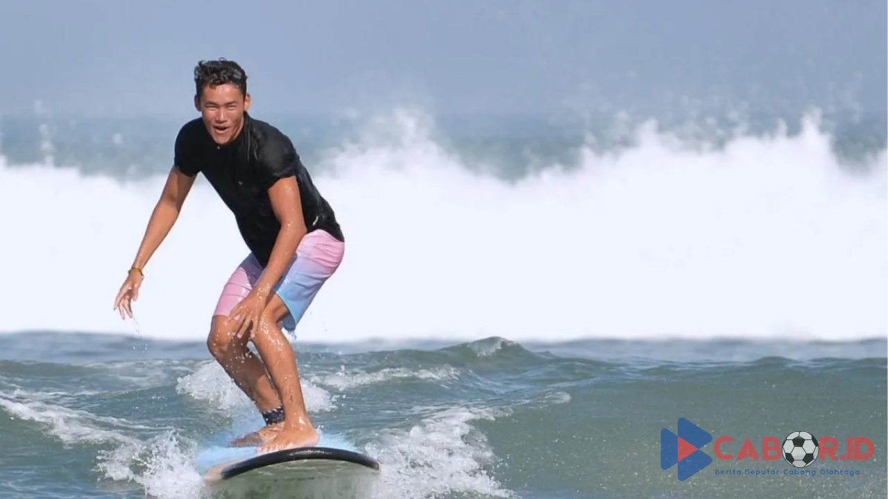 Peselancar Rio Waida Berhasil Melaju ke Babak 16 Besar WSL Abu Dhabi Pro