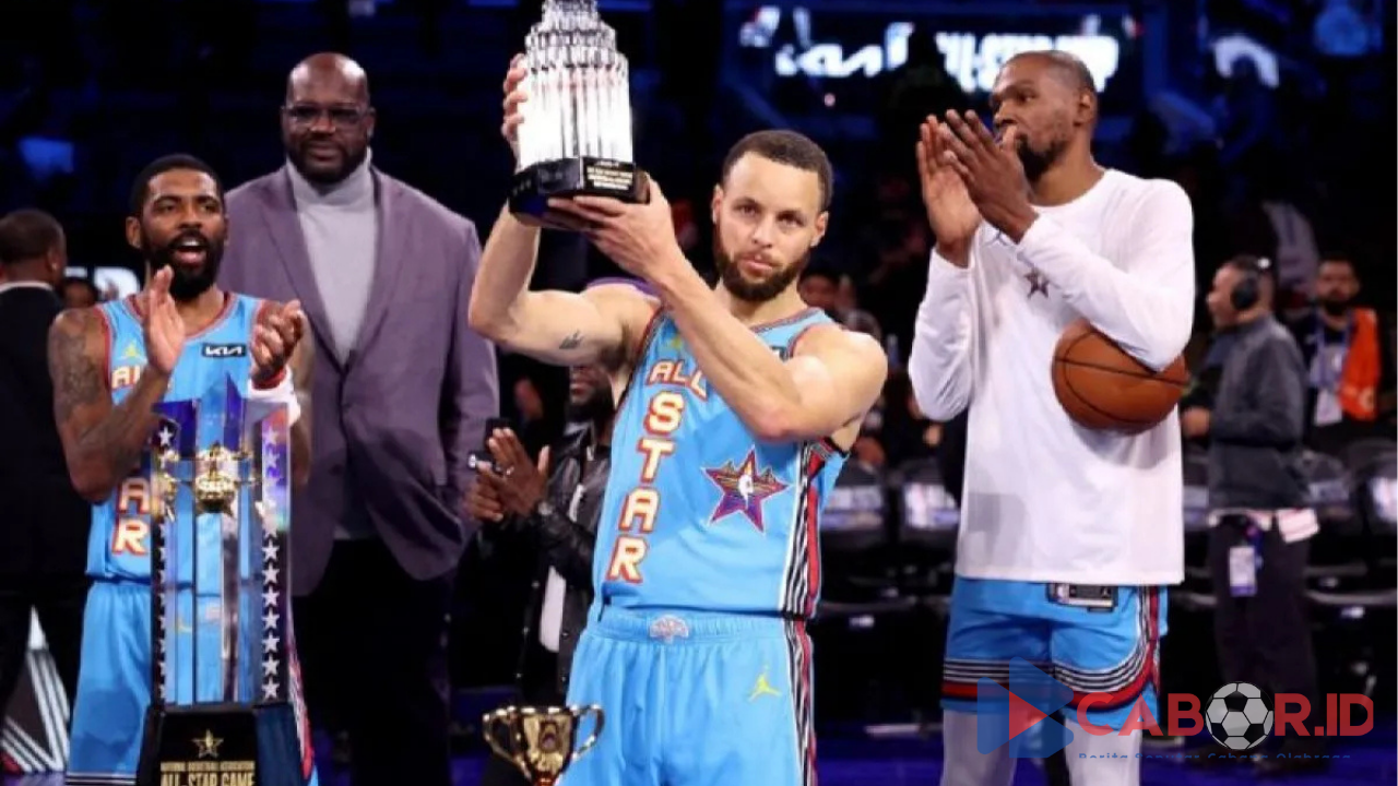 Stephen Curry Berhasil Raih MVP NBA All Star 2025