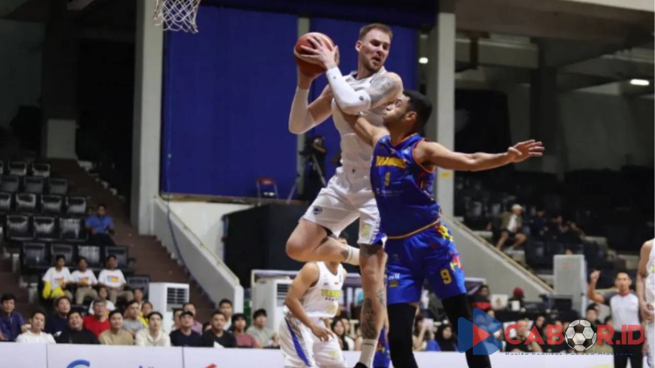 IBL: Prawira Tekuk Rajawali 74-53